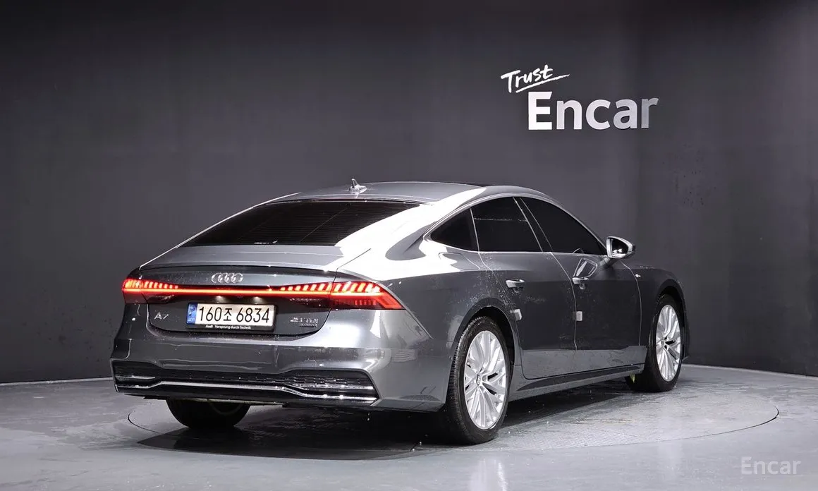 Фото 2 - Audi A7