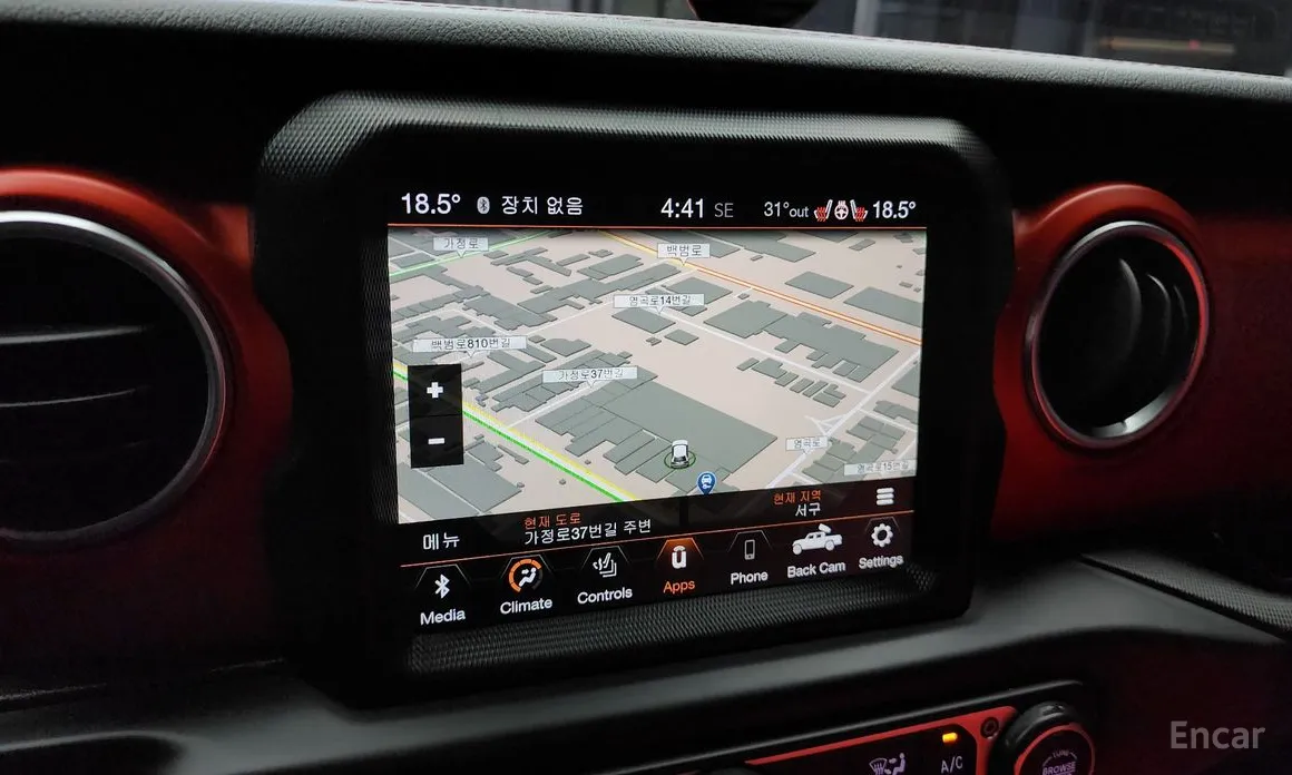 Фото 14 - Jeep Gladiator