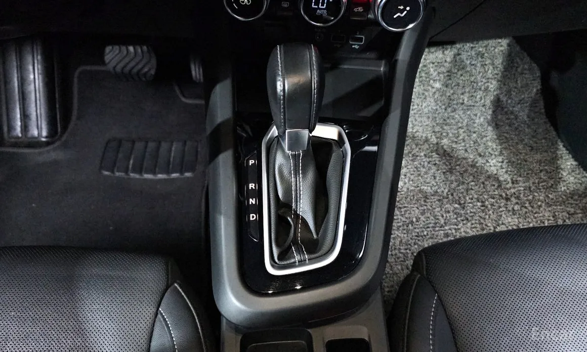 Фото 9 - Renault XM3