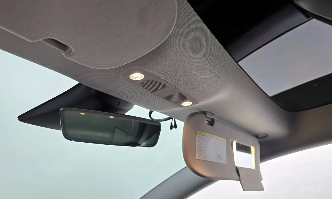 Фото 20 - Tesla Model 3