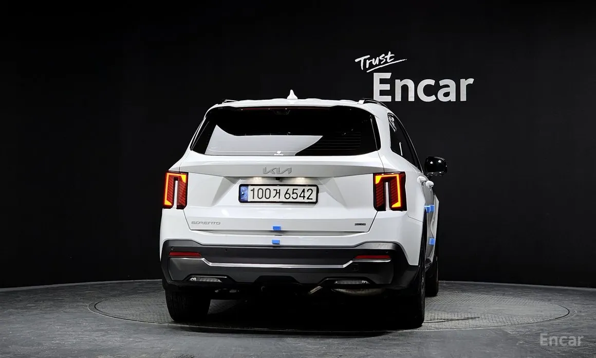 Фото 4 - Kia Sorento