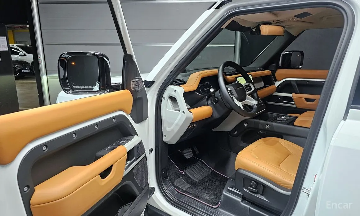 Фото 15 - Land Rover Defender