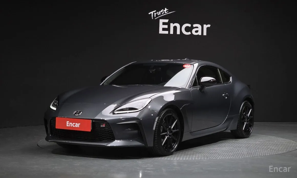 Фото 1 - Toyota 86