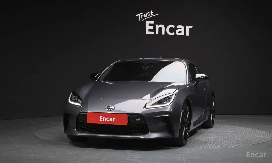 Фото 3 - Toyota 86