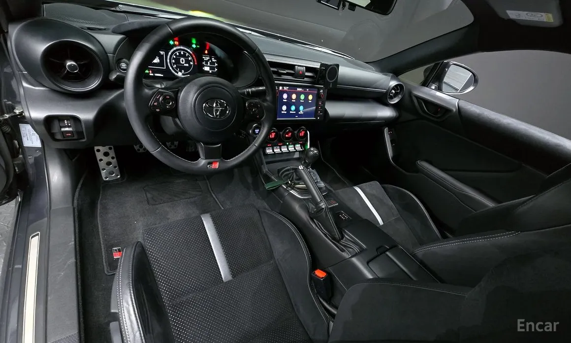 Фото 7 - Toyota 86