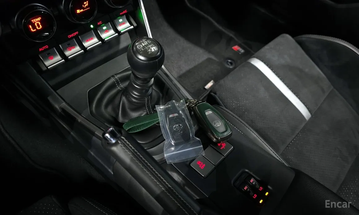 Фото 9 - Toyota 86