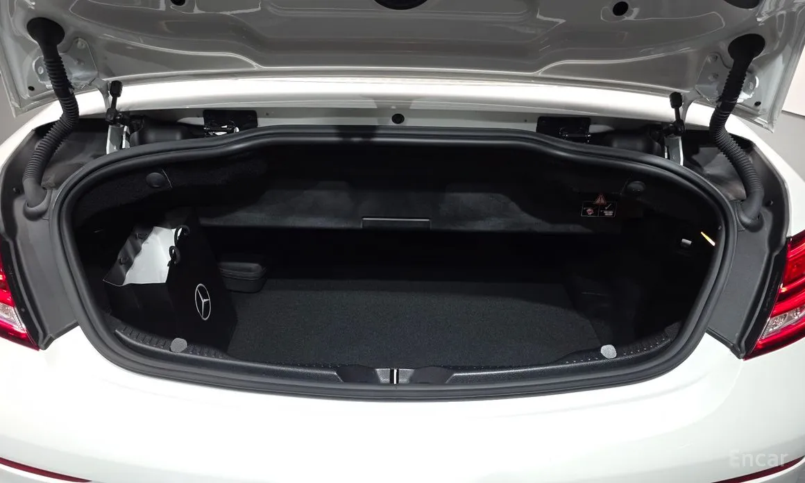 Фото 20 - Mercedes-Benz C-Class