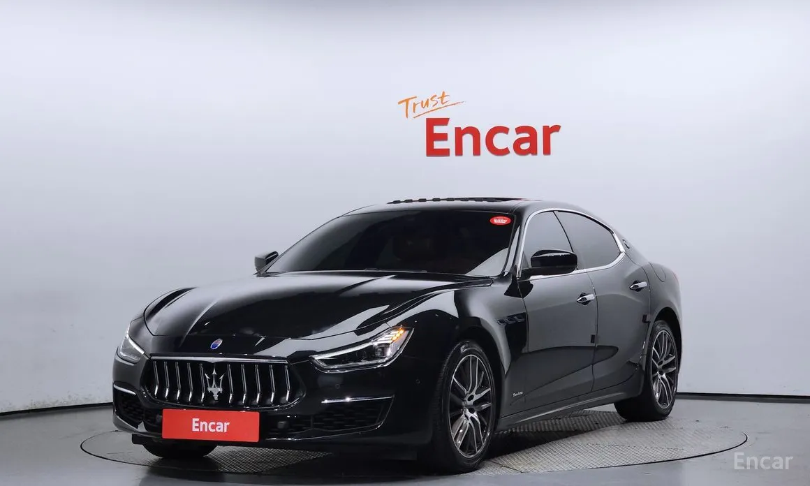 Фото 1 - Maserati Ghibli