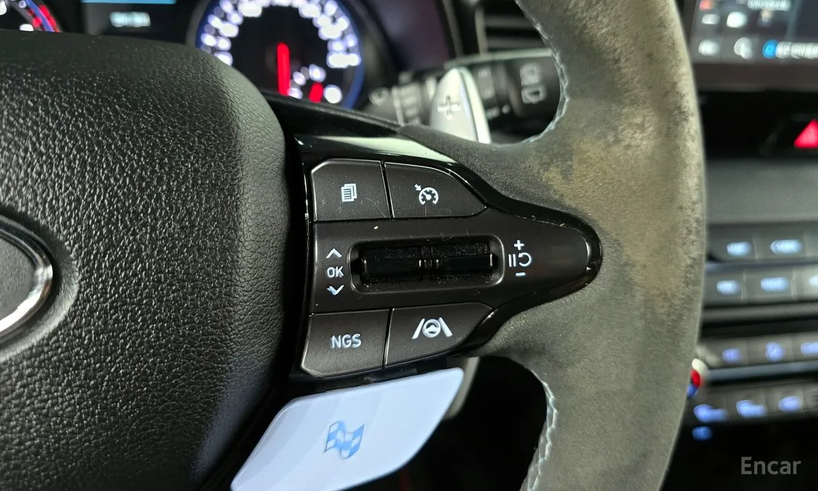 Фото 19 - Hyundai Veloster