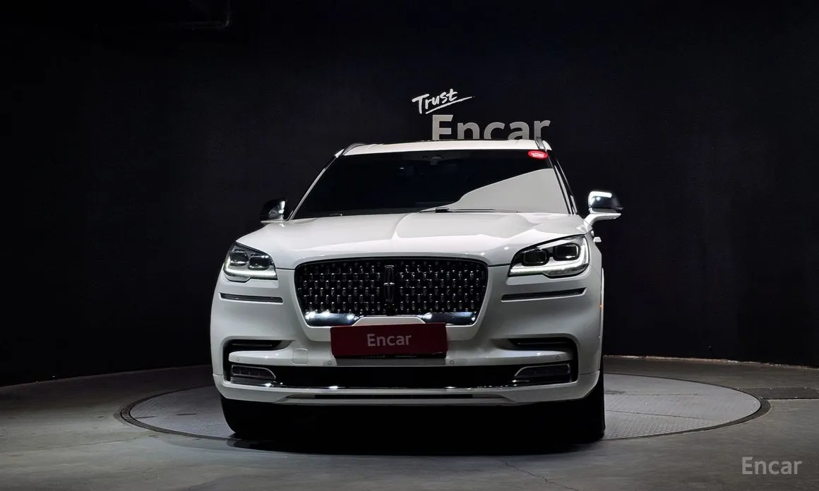 Фото 3 - Lincoln Aviator