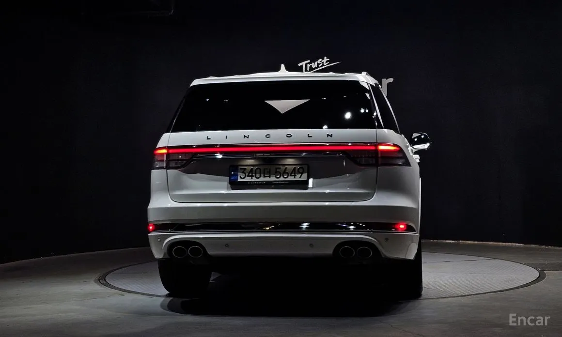 Фото 4 - Lincoln Aviator