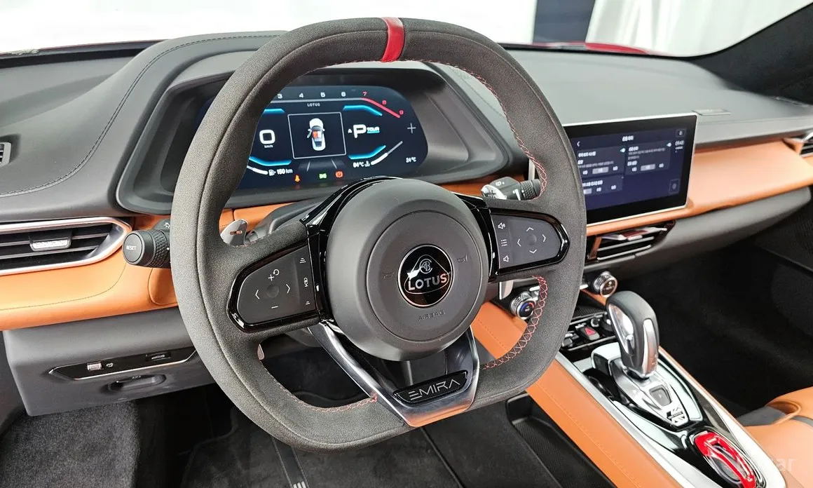 Фото 12 - Lotus Emira