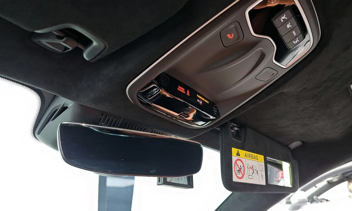 Фото 17 - Lotus Emira