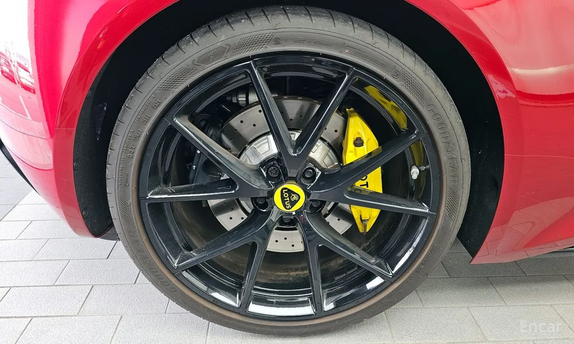 Фото 5 - Lotus Emira