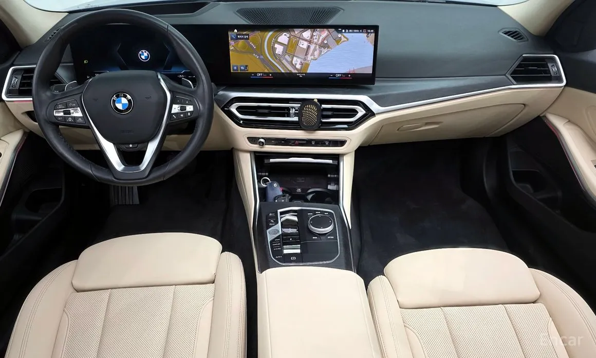 Photo 7 - BMW 3 Series