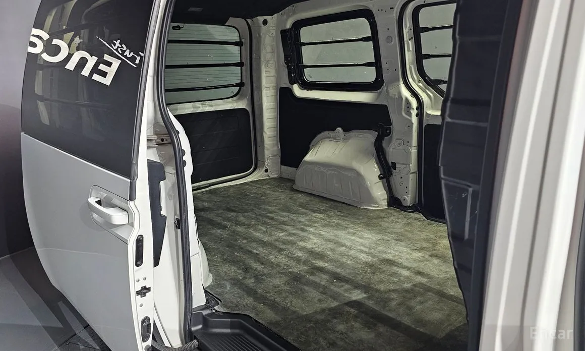 Фото 12 - Hyundai Staria