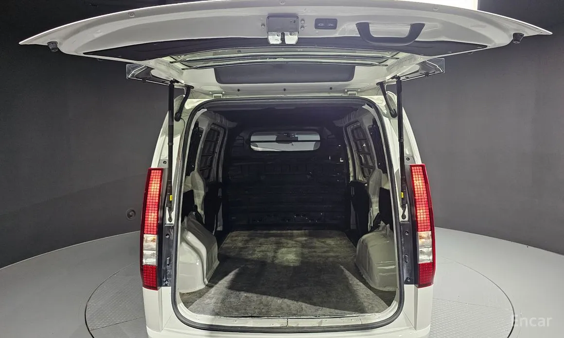 Фото 20 - Hyundai Staria