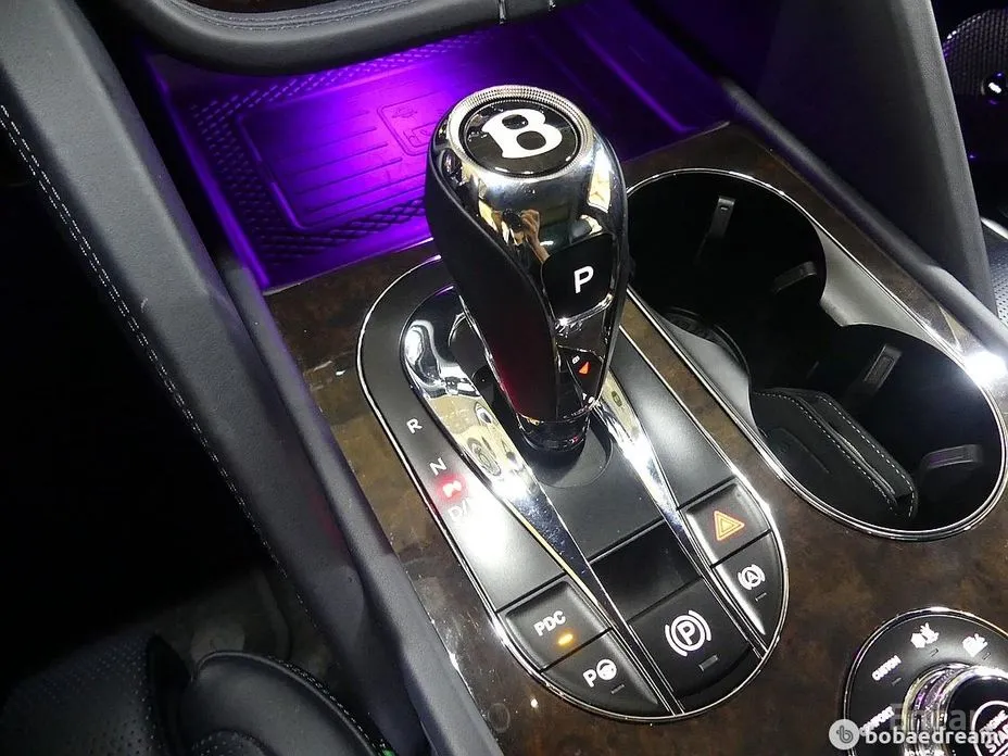 Фото 14 - Bentley Bentayga