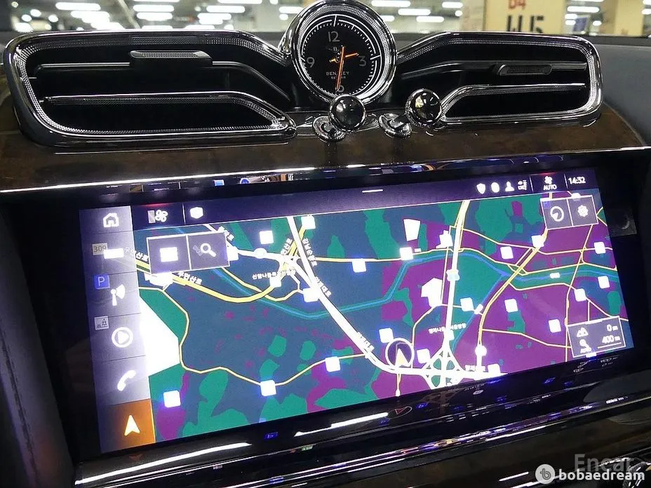 Фото 19 - Bentley Bentayga