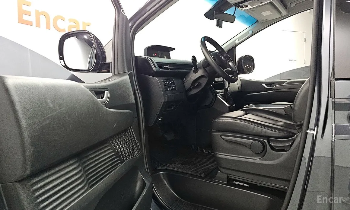 Фото 10 - Hyundai Staria