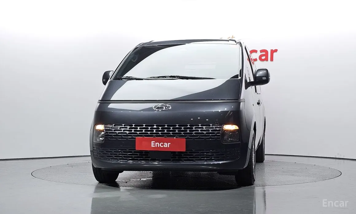 Фото 3 - Hyundai Staria