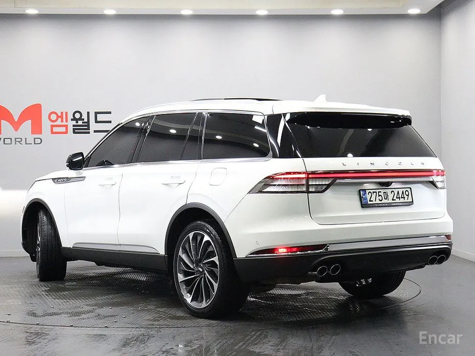 Фото 4 - Lincoln Aviator