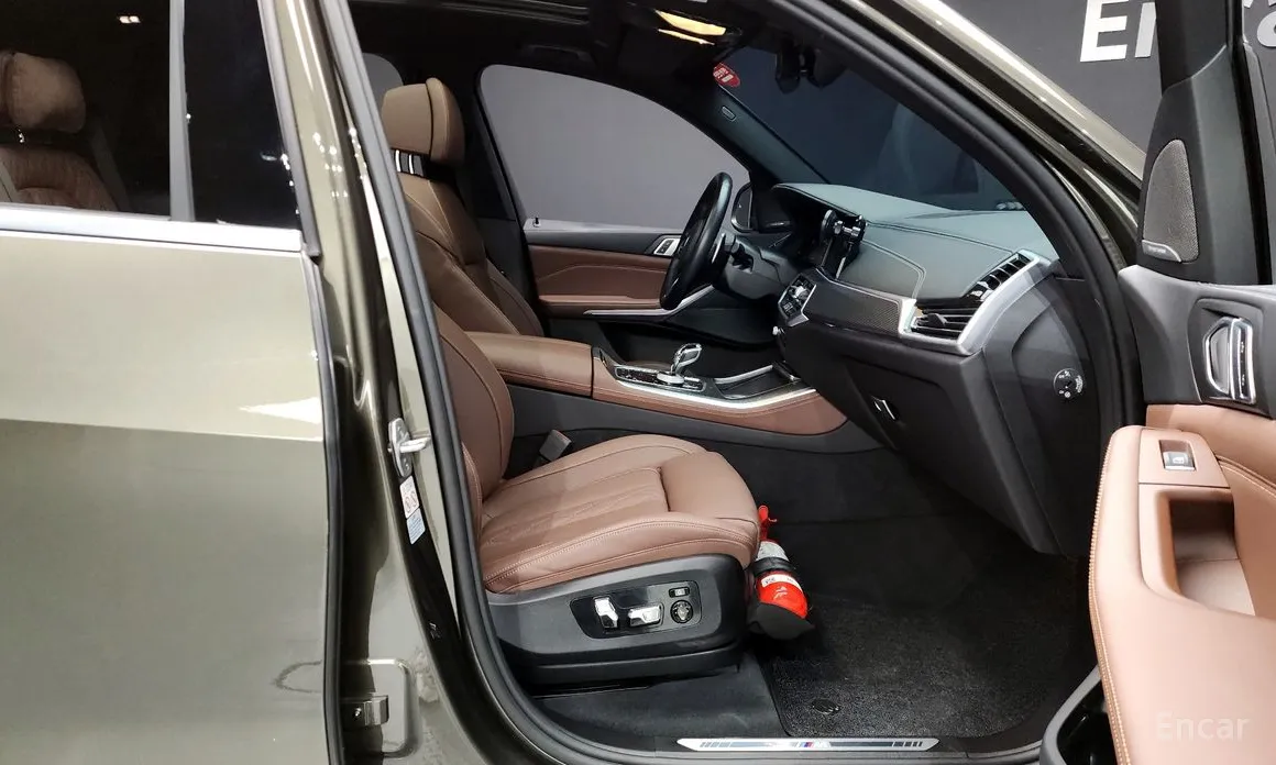 Фото 15 - BMW X5