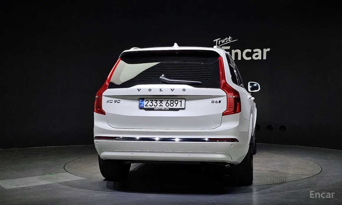 Фото 4 - Volvo XC90