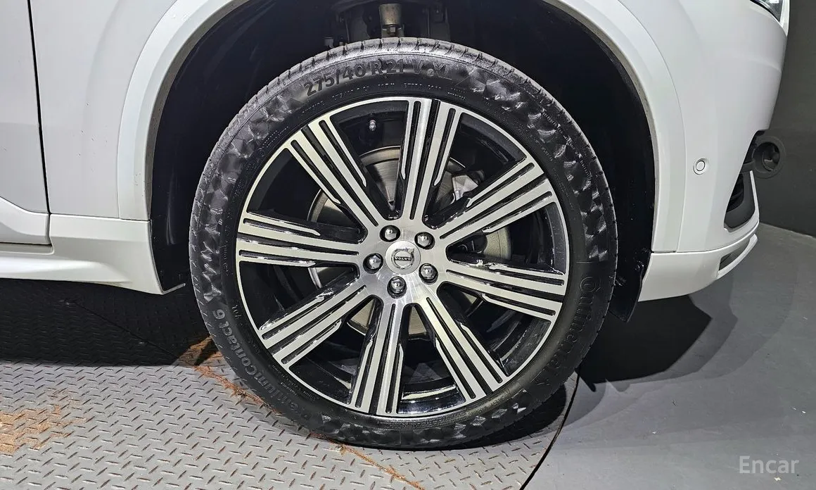 Фото 5 - Volvo XC90