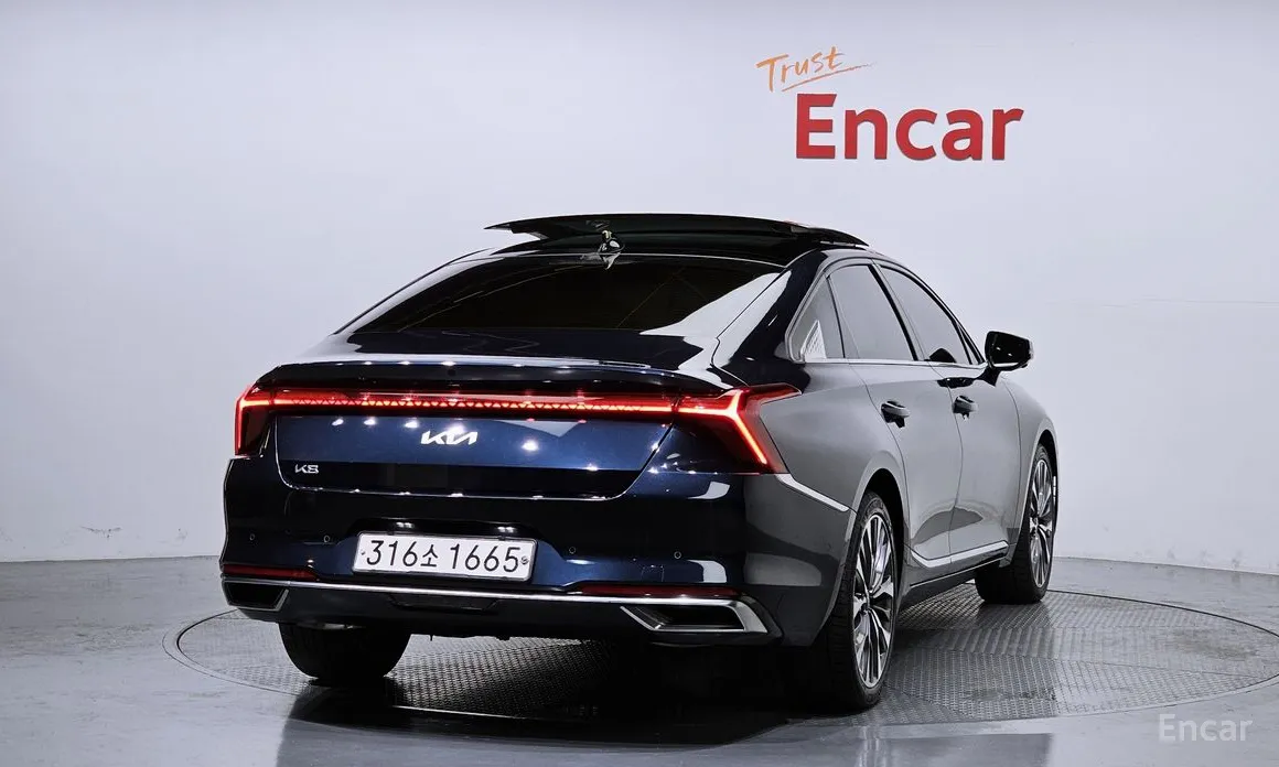 Фото 2 - Kia K8