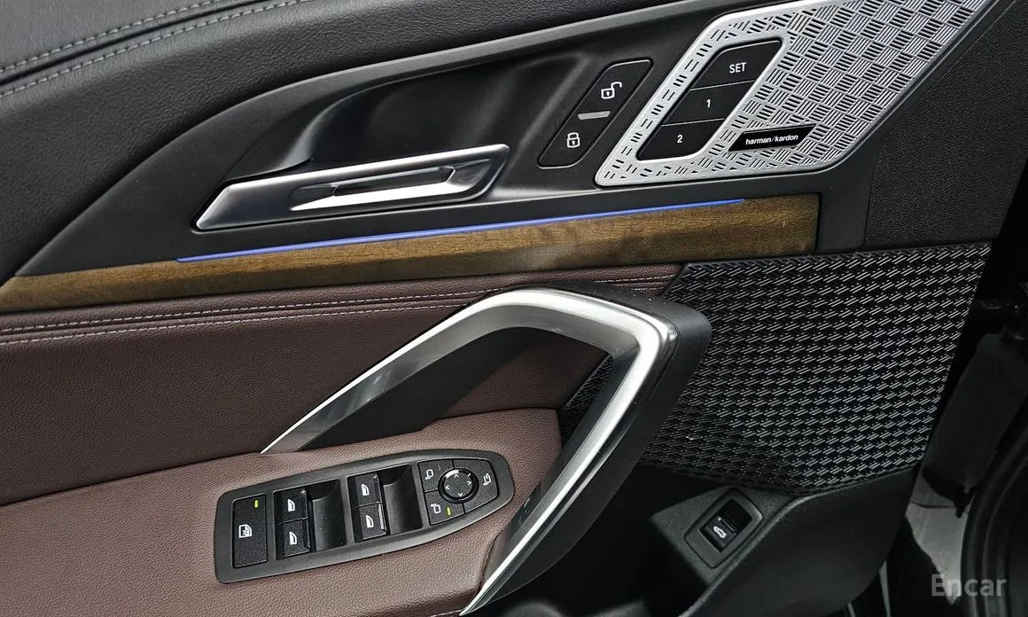 Фото 17 - BMW iX1