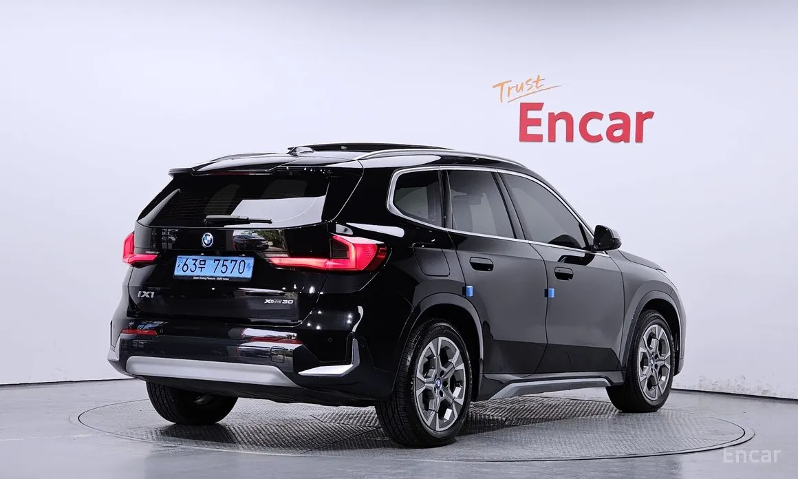 Фото 2 - BMW iX1