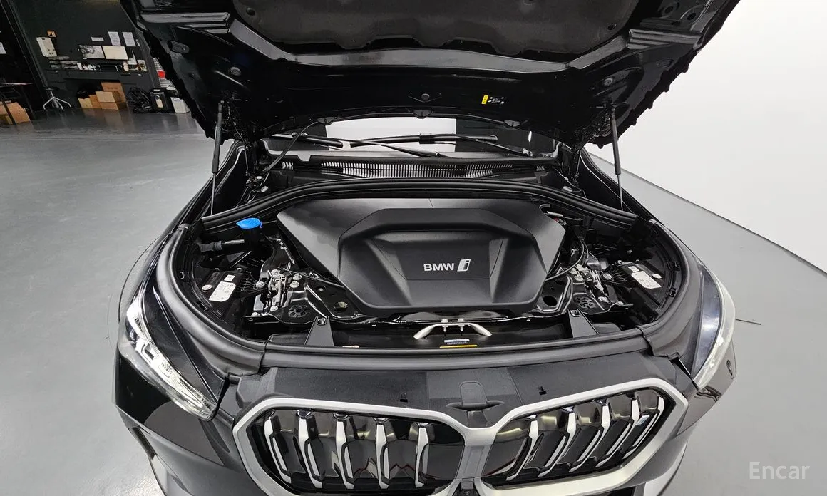 Фото 6 - BMW iX1