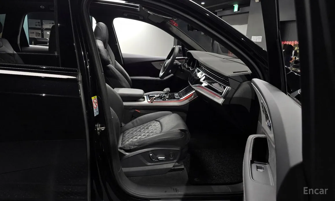 Фото 11 - Audi Q7