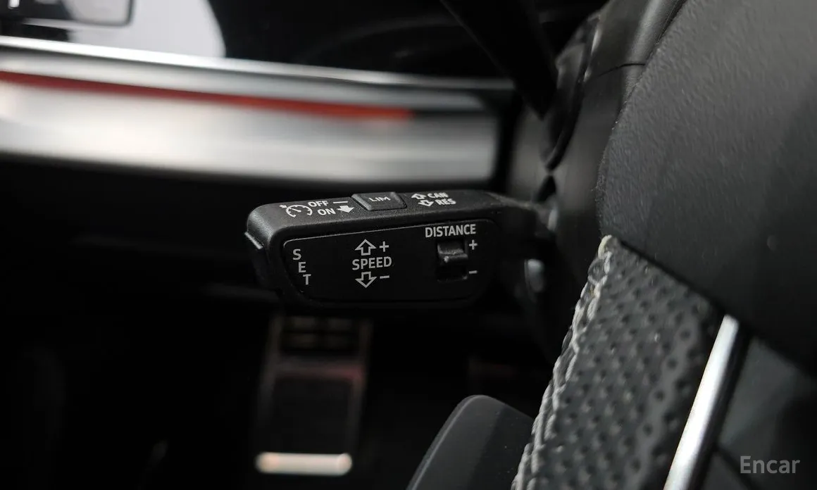 Фото 17 - Audi Q7