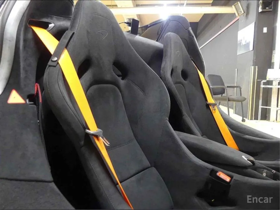 Фото 13 - McLaren 750S