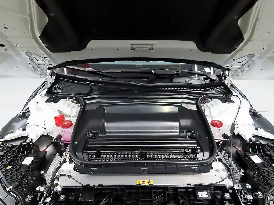 Фото 19 - Mercedes-Benz EQE