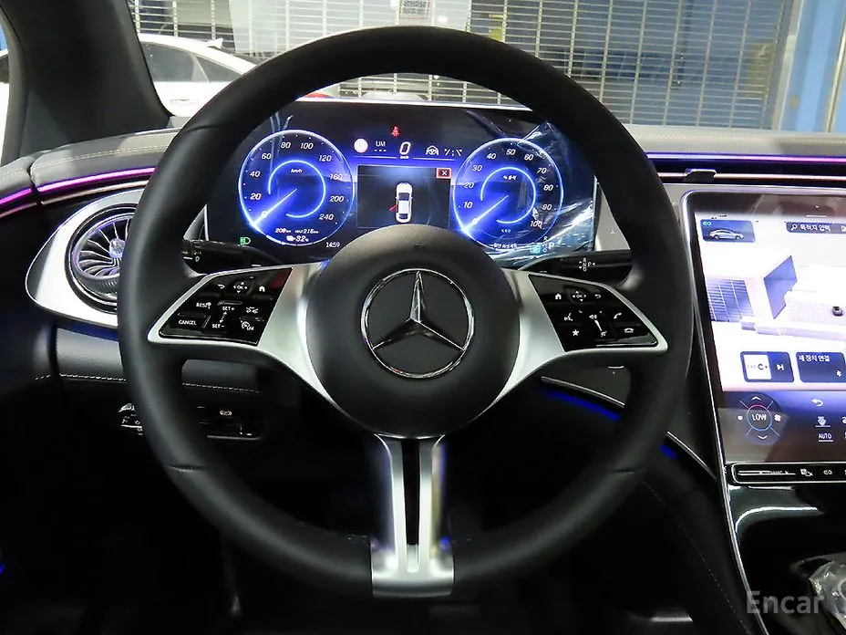 Фото 8 - Mercedes-Benz EQE