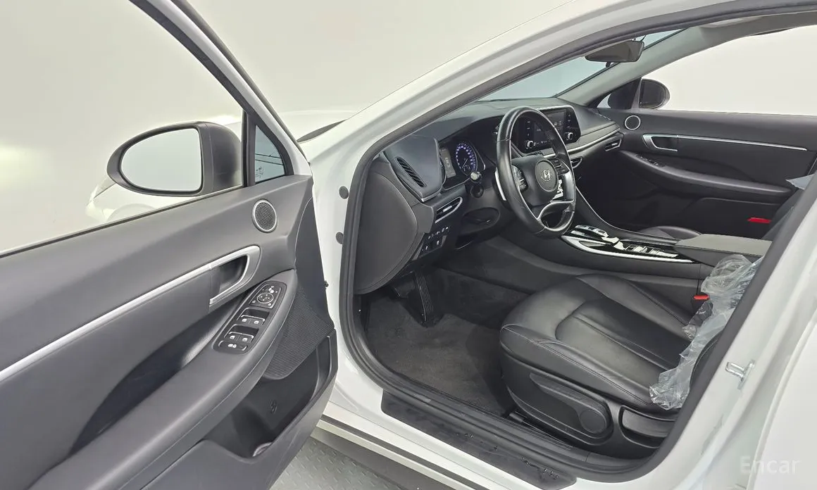 Фото 10 - Hyundai Sonata