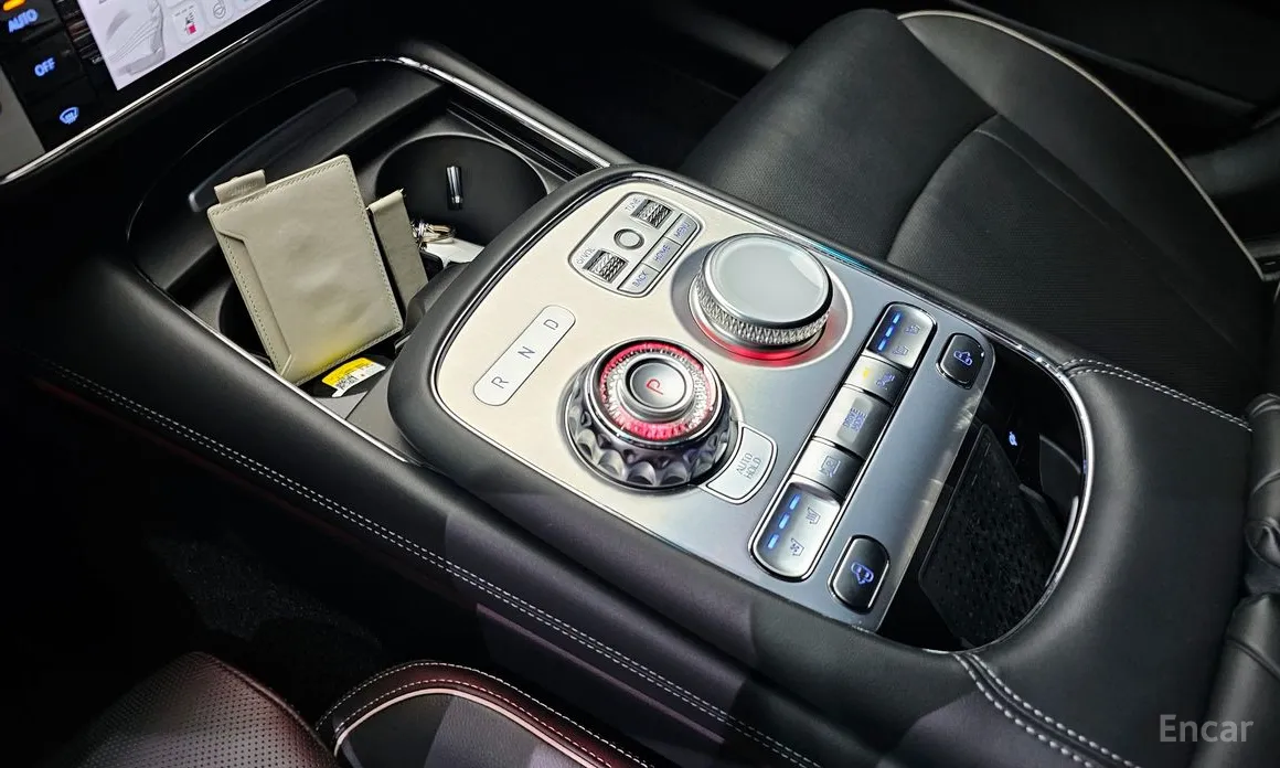 Фото 9 - Genesis G90
