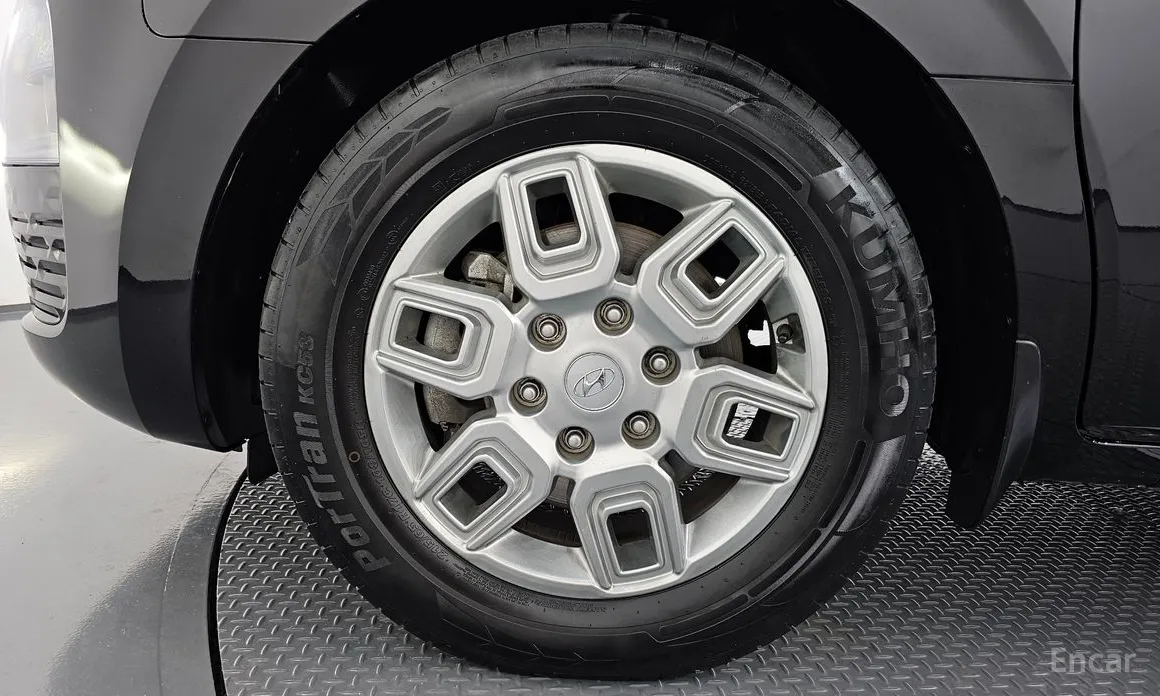 Фото 5 - Hyundai Staria