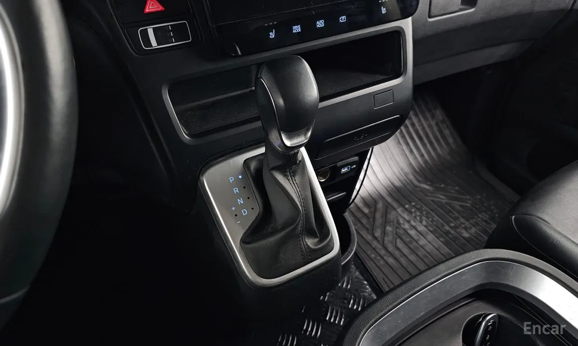 Фото 9 - Hyundai Staria