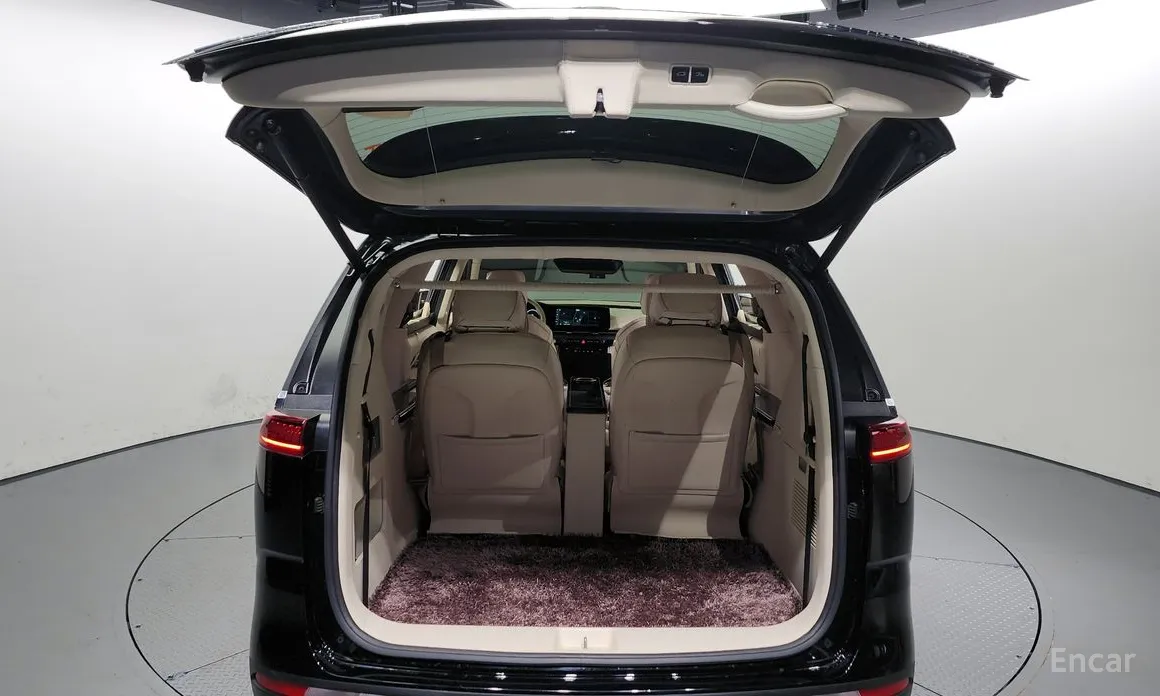 Фото 20 - Kia Carnival