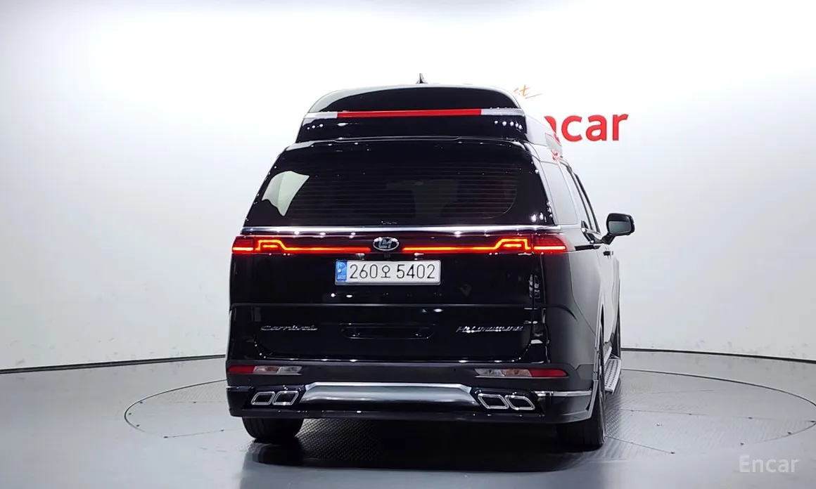 Фото 4 - Kia Carnival