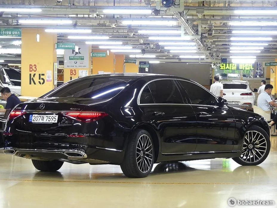 Фото 3 - Mercedes-Benz S-Class