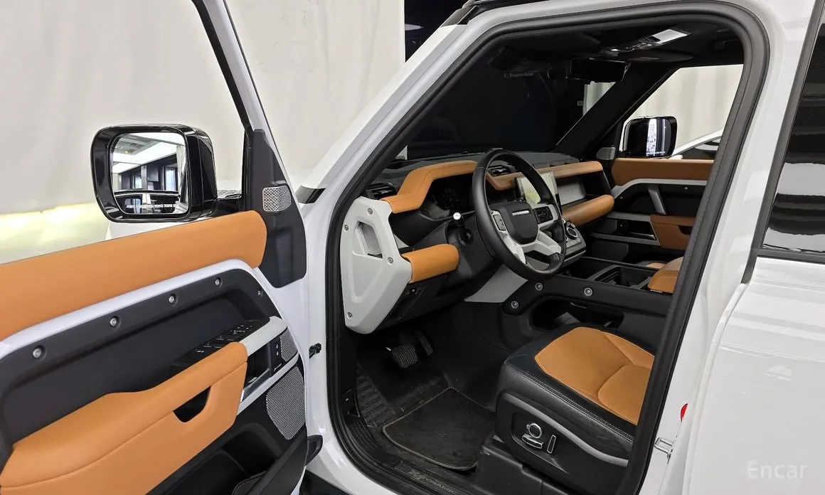 Фото 10 - Land Rover Defender