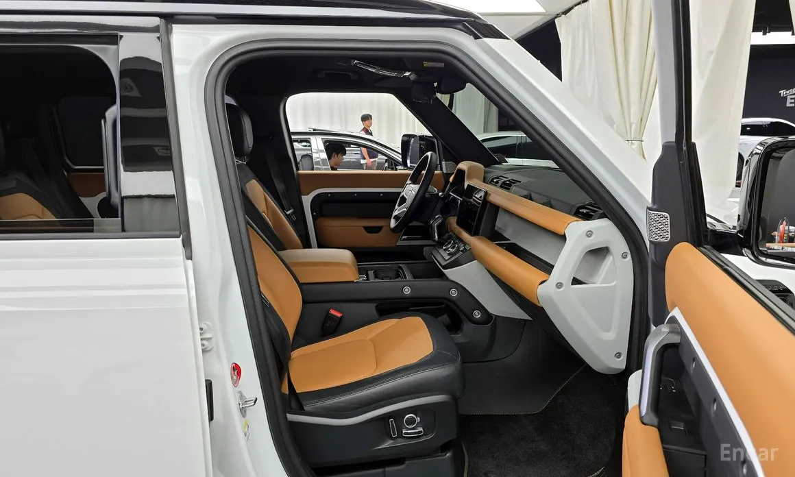 Фото 11 - Land Rover Defender