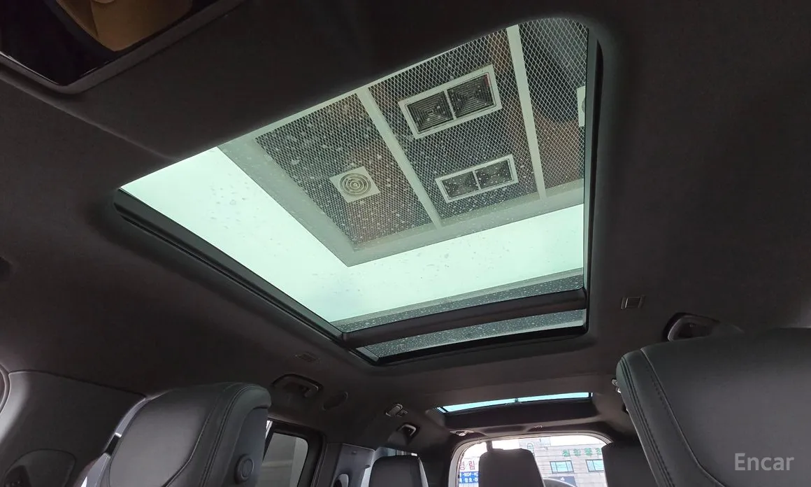 Фото 18 - Land Rover Defender