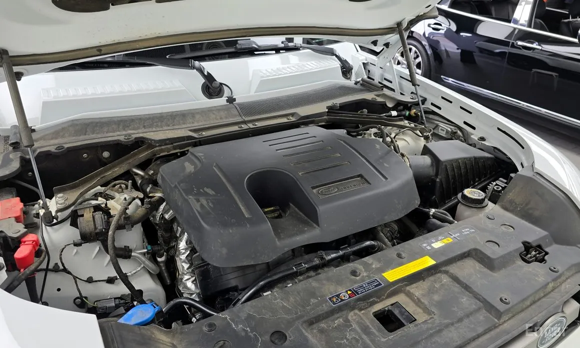 Фото 6 - Land Rover Defender