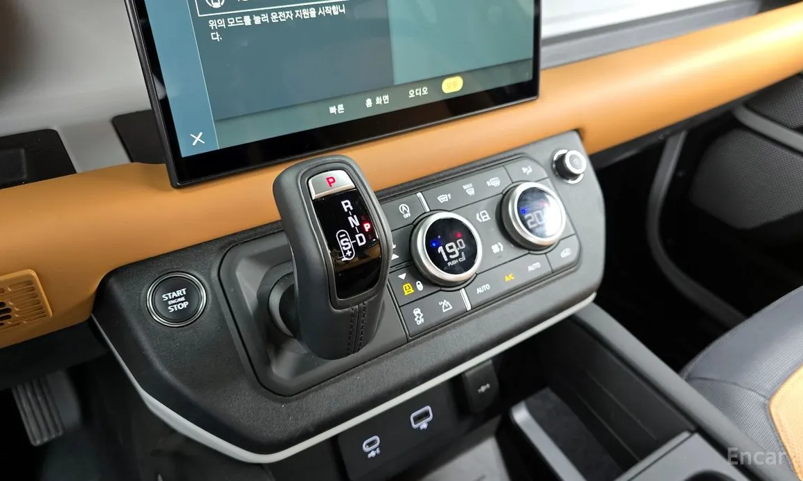 Фото 9 - Land Rover Defender